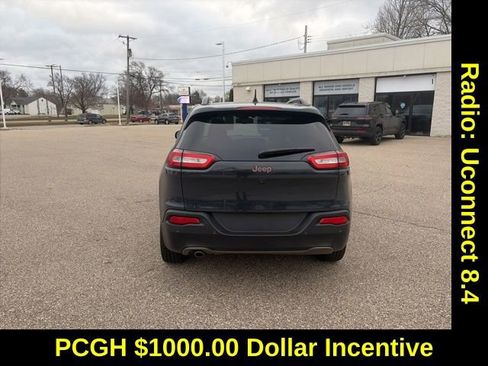 Used 2016 Jeep Cherokee 75th Anniversary image 8
