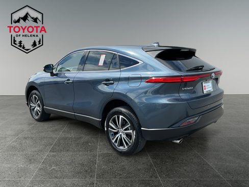 Certified 2024 Toyota Venza LE AWD/4WD image 3