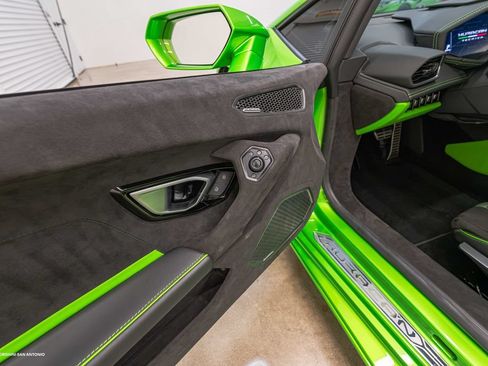 Used 2024 Lamborghini Huracan Tecnica RWD image 31