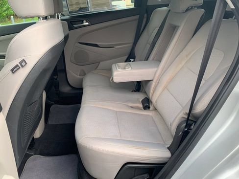 Used 2019 Hyundai Tucson SE FWD image 18
