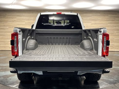 Used 2024 Ford F250 Lariat w/ Chrome Package image 19