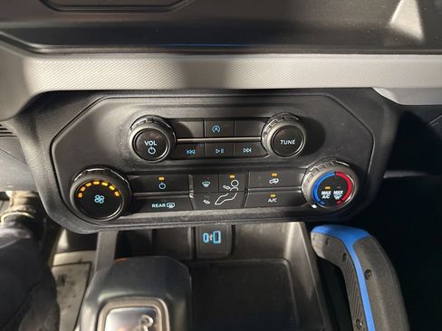 Used 2021 Ford Bronco Black Diamond AWD/4WD image 18