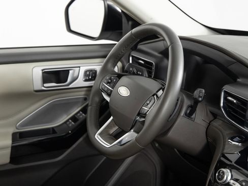 Used 2021 Ford Explorer Platinum w/ Equipment Group 601A image 26