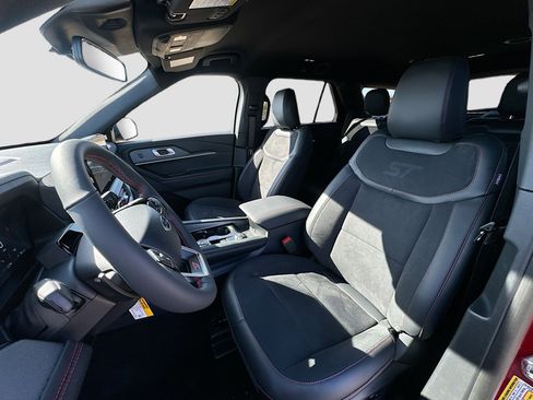 New 2026 Ford Explorer ST image 15