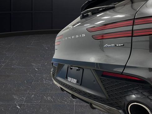 Used 2024 Genesis GV70 3.5T Sport w/ Sport Prestige Package image 35