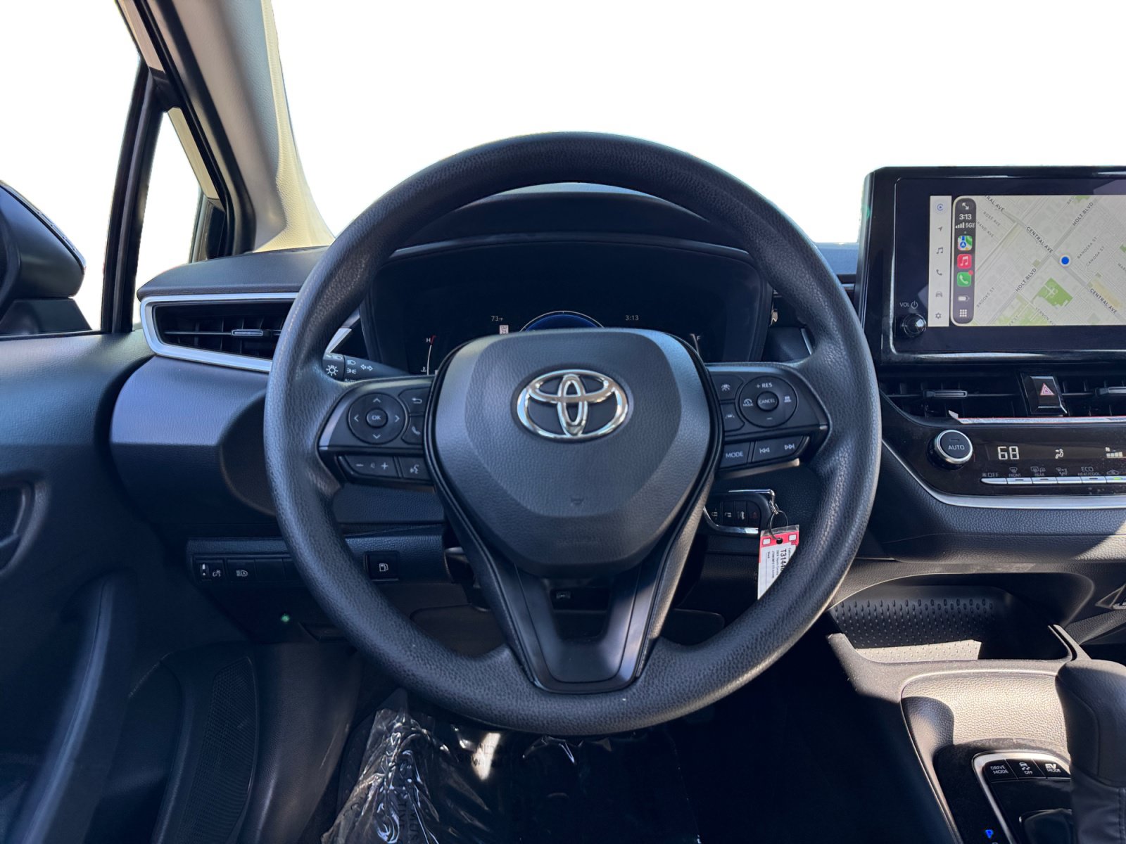 Used 2026 Toyota Corolla LE FWD image 12