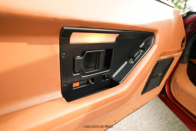 Used 1988 Chevrolet Corvette Convertible RWD image 45