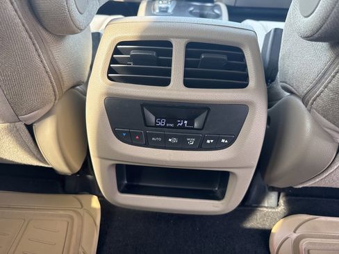 Used 2021 Honda Pilot EX image 28