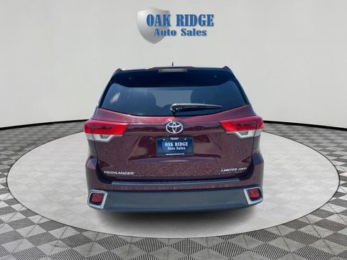 Used 2018 Toyota Highlander Limited AWD/4WD image 6