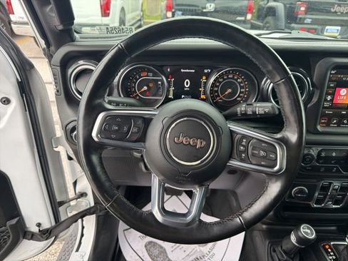 Used 2021 Jeep Wrangler Unlimited Sahara AWD/4WD image 29