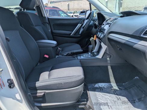 Used 2018 Subaru Forester 2.5i Premium AWD/4WD image 27