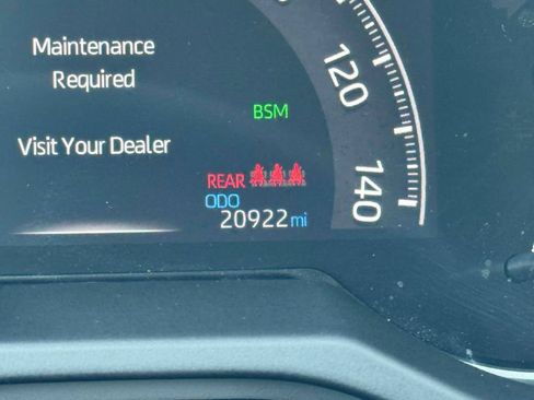 Used 2024 Toyota RAV4 XLE w/ Convenience Package AWD/4WD image 29