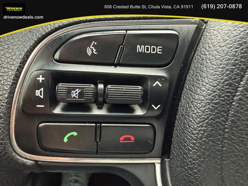 Used 2018 Kia Optima LX image 29