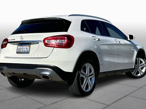Used 2018 Mercedes-Benz GLA 250 image 12