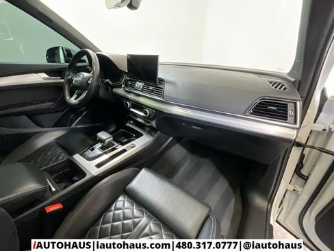 Used 2021 Audi SQ5 Premium Plus w/ Premium Plus Package AWD/4WD image 22