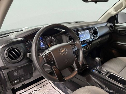 Used 2022 Toyota Tacoma SR AWD/4WD image 10