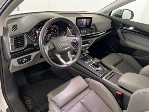 Used 2019 Audi Q5 2.0T Premium Plus w/ Premium Plus Package AWD/4WD image 4