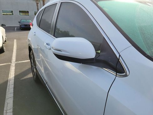 Used 2022 Honda CR-V Touring image 10