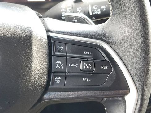 Used 2022 Jeep Grand Cherokee L Laredo AWD/4WD image 24