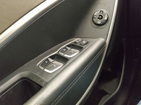 Used 2014 Hyundai Santa Fe GLS image 27