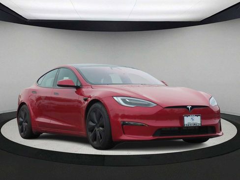 Used 2021 Tesla Model S Plaid image 2