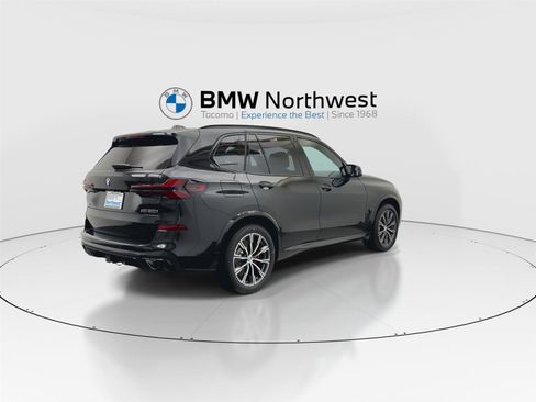 New 2026 BMW X5 M60i image 3