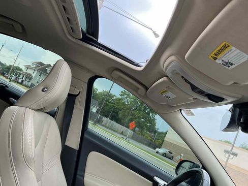 Used 2018 Volvo S60 T5 Inscription Platinum image 21