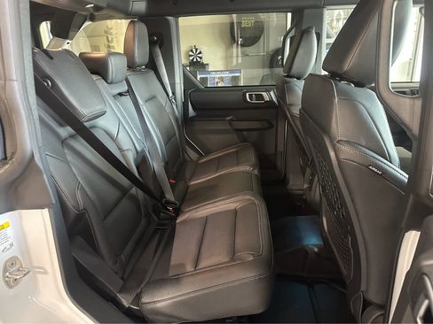 New 2026 Ford Bronco Badlands w/ Sasquatch Package AWD/4WD image 35
