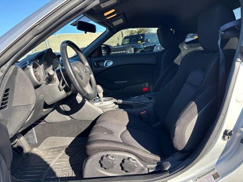 Used 2013 Nissan 370Z Coupe image 12