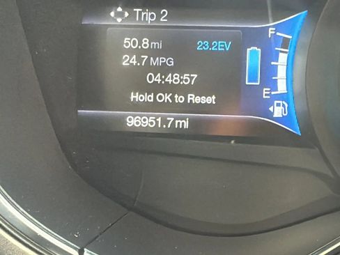 Used 2018 Ford Fusion SE image 17