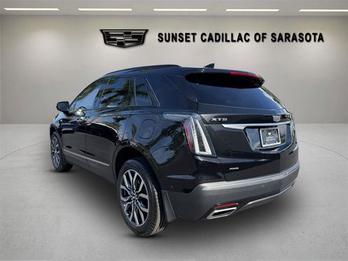 Certified 2022 Cadillac XT5 Sportv w/ Technology Package image 5