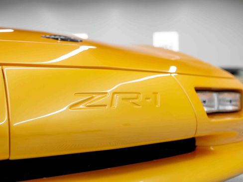 Used 1991 Chevrolet Corvette ZR-1 image 26