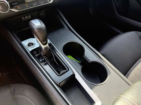 Used 2019 Nissan Altima 2.5 S FWD image 15