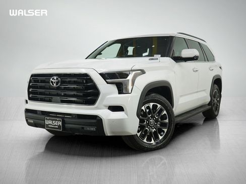 Used 2025 Toyota Sequoia SR5 w/ SR5 Premium Package AWD/4WD image 1