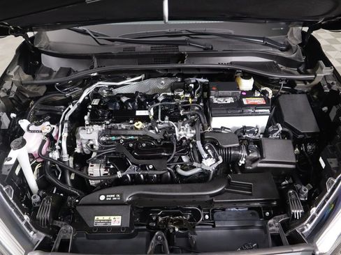 Used 2023 Toyota Corolla Cross XLE image 29