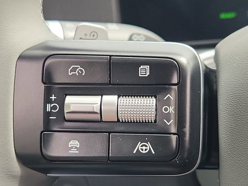 New 2026 Hyundai Ioniq 9 SE AWD/4WD image 12