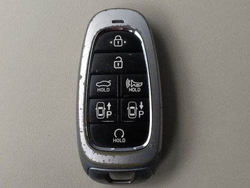 Used 2022 Hyundai Sonata Limited w/ Cargo Package FWD image 32