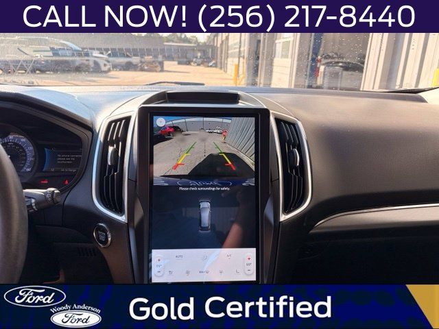 Used 2023 Ford Edge Titanium AWD/4WD image 12
