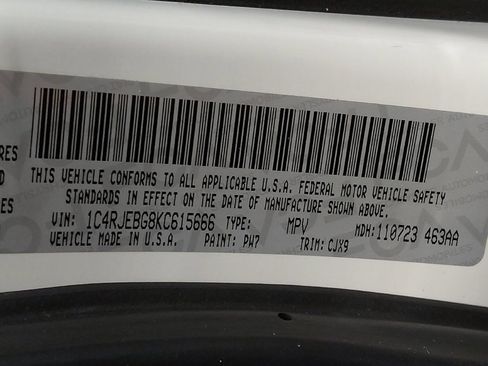 Used 2019 Jeep Grand Cherokee Limited image 33