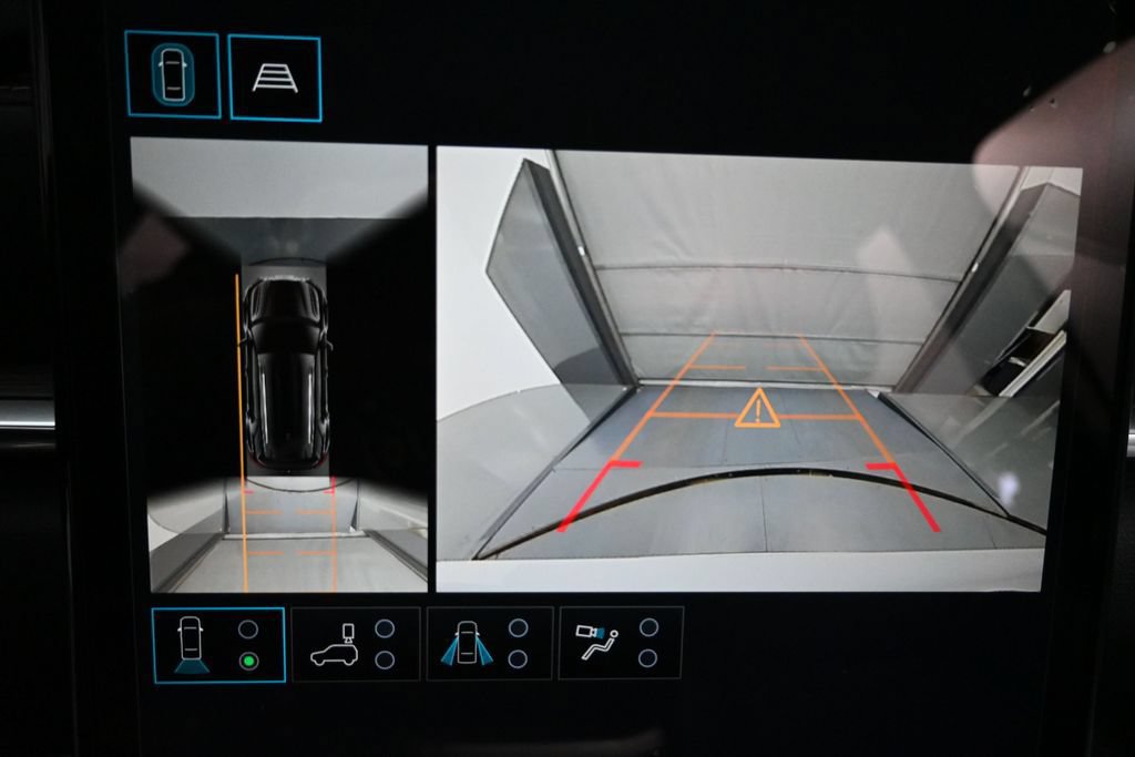 New 2027 GMC Terrain Denali w/ LPO, Floor Liner Package AWD/4WD image 14