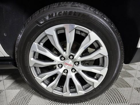 Used 2021 GMC Yukon Denali w/ Denali Premium Package image 51