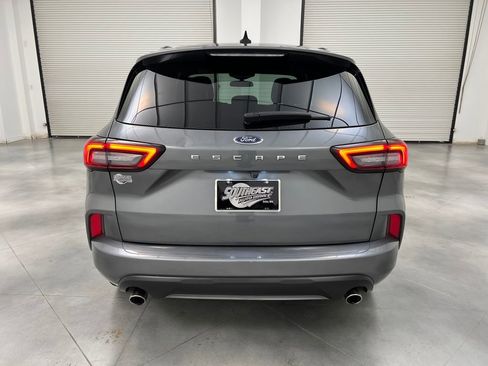 Used 2024 Ford Escape ST-Line w/ Cold Weather Package image 6