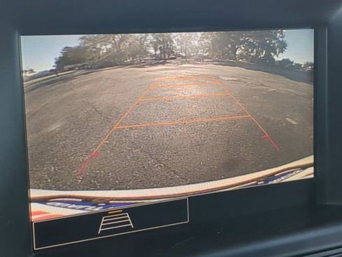 Used 2024 GMC Terrain SLE w/ Driver Convenience Package image 20