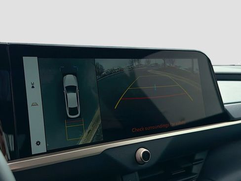 New 2026 Toyota Crown Platinum image 16