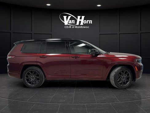 Used 2024 Jeep Grand Cherokee L Summit image 2