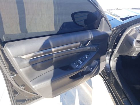 Used 2021 Honda Accord LX image 9