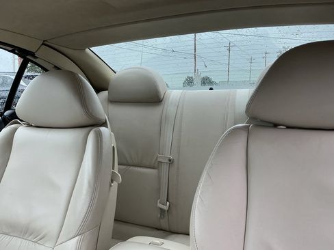 Used 2006 Lexus SC 430 Convertible w/ Preferred Accessory Pkg RWD image 12
