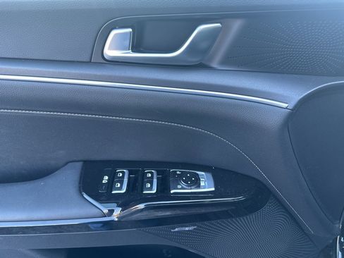 Used 2025 Kia K5 GT-Line w/ GT-Line Premium Package image 10