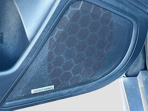 Used 2022 Subaru Legacy Limited image 19