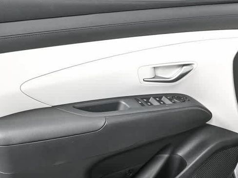 New 2026 Hyundai Tucson SEL image 16